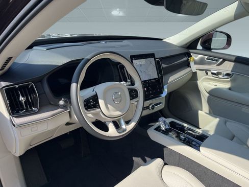 New 2026 Volvo XC90 B5 Ultra image 4