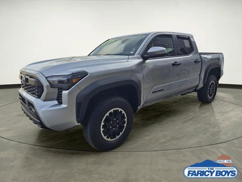 Used 2025 Toyota Tacoma TRD Off-Road image 1