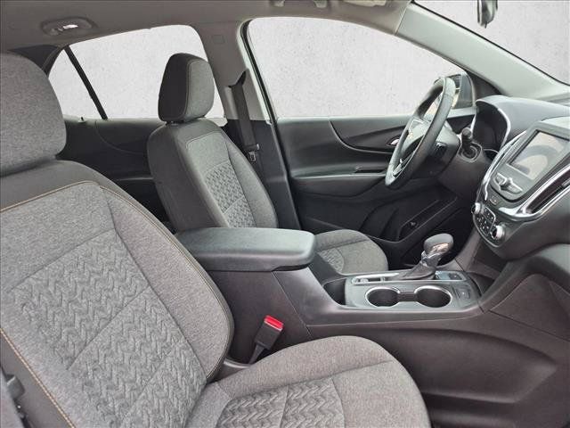 Used 2024 Chevrolet Equinox LT AWD/4WD image 21