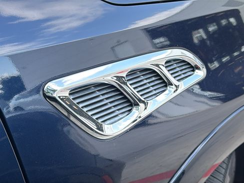 Used 2015 INFINITI QX80 2WD image 9