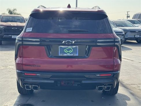 Certified 2025 Chevrolet Traverse RS image 3
