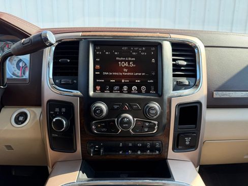 Used 2017 RAM 3500 Laramie Longhorn w/ Convenience Group AWD/4WD image 13