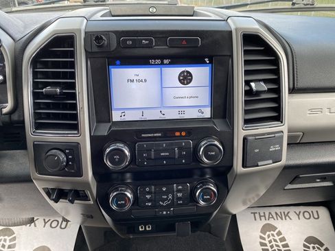 Used 2019 Ford F250 Lariat image 32