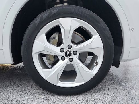 Used 2021 Audi Q5 Prestige w/ Prestige Package image 40