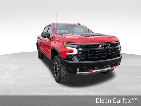 Used 2024 Chevrolet Silverado 1500 ZR2 image 3