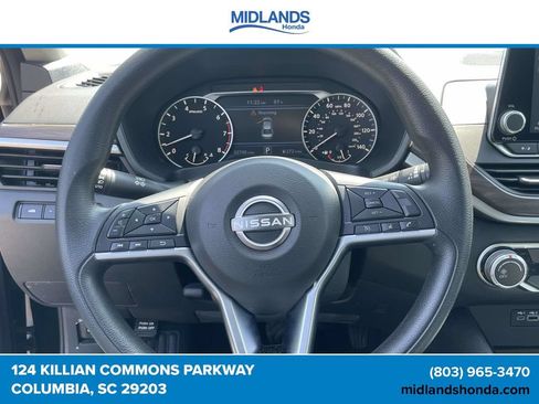 Used 2024 Nissan Altima 2.5 SV FWD image 30