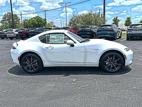 New 2026 MAZDA MX-5 Miata RF Grand Touring RWD image 9