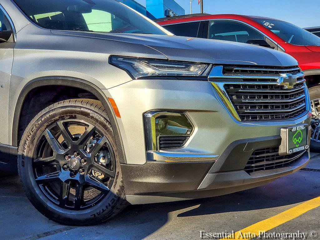 Certified 2023 Chevrolet Traverse LT FWD image 3