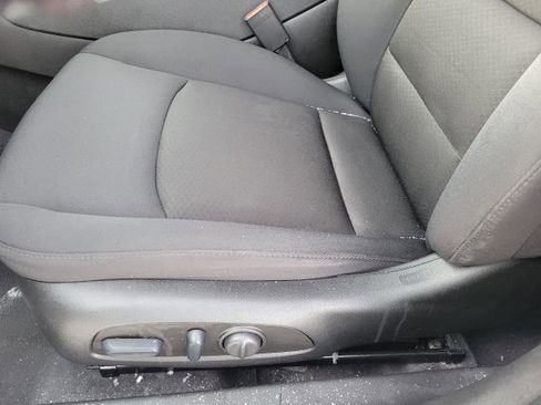 Used 2023 Chevrolet Malibu LT image 9