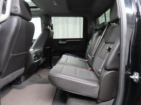 Used 2024 GMC Sierra 3500 Denali w/ Denali Reserve Package image 10