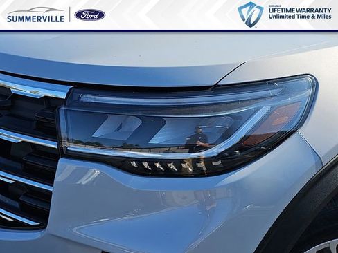 New 2026 Ford Explorer Active w/ Active Comfort Package RWD image 32