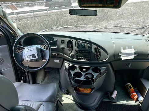 Used 2007 Ford E-450 and Econoline 450 RWD image 20