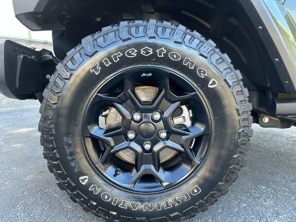 Used 2023 Jeep Gladiator Sport AWD/4WD image 8
