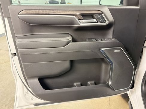 Used 2023 Chevrolet Silverado 1500 LTZ AWD/4WD image 20