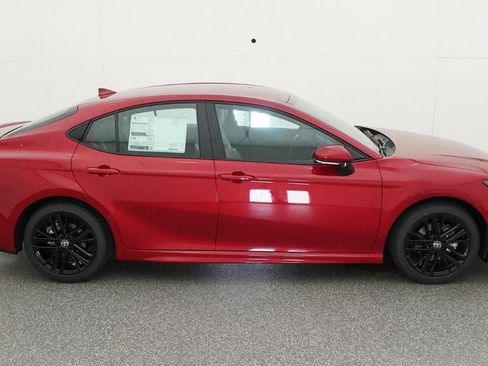 New 2026 Toyota Camry SE FWD image 11