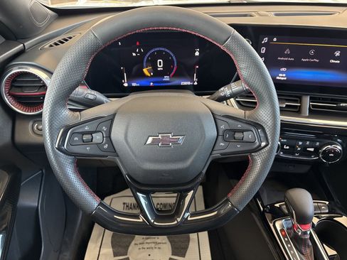 Certified 2024 Chevrolet Trax RS w/ Sunroof Package image 26