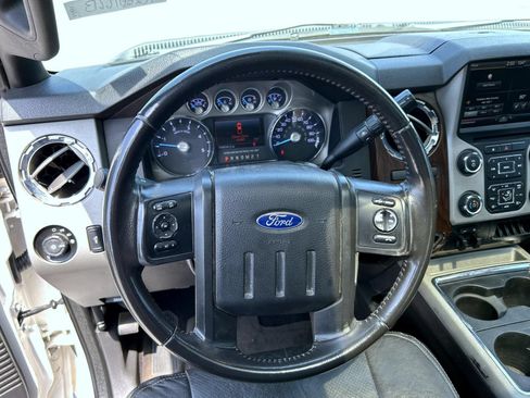 Used 2015 Ford F250 Lariat w/ Lariat Ultimate Package AWD/4WD image 11