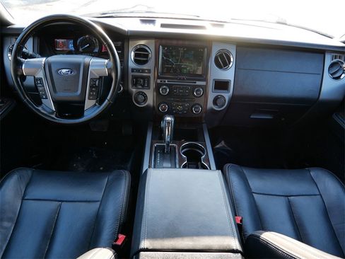 Used 2017 Ford Expedition EL Platinum image 14