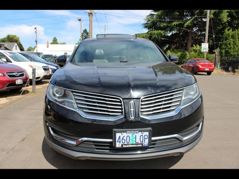 Used 2018 Lincoln MKX Reserve AWD/4WD image 2