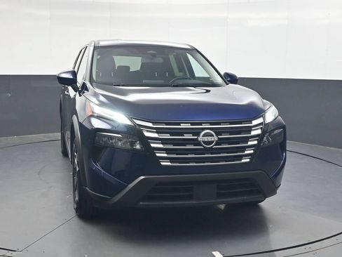 Used 2025 Nissan Rogue SV FWD image 13