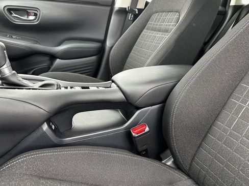 Used 2023 Honda HR-V LX image 18
