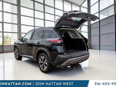Used 2023 Nissan Rogue SV FWD image 22