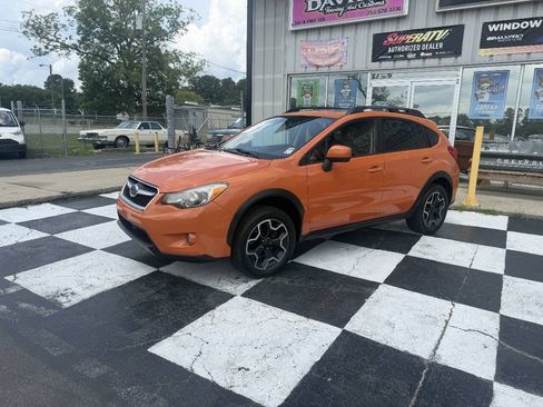 Used 2014 Subaru Crosstrek 2.0i Limited AWD/4WD image 2