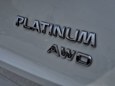 Used 2023 Nissan Rogue Platinum AWD/4WD image 32