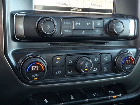 Used 2018 Chevrolet Silverado 1500 LT w/ All Star Edition image 15