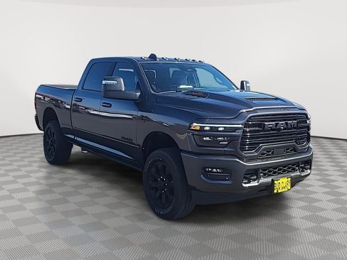 New 2025 RAM 2500 Laramie AWD/4WD image 7