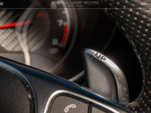 Used 2018 Mercedes-Benz AMG GT Roadster image 28