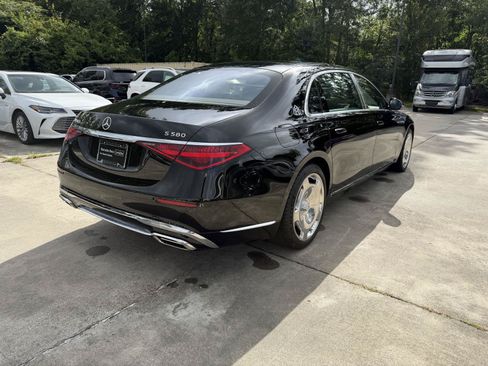 Certified 2025 Mercedes-Benz Maybach S 580 4MATIC image 23