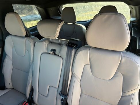 New 2026 Volvo XC90 B6 Ultra image 23