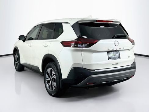 Used 2023 Nissan Rogue SV FWD image 5