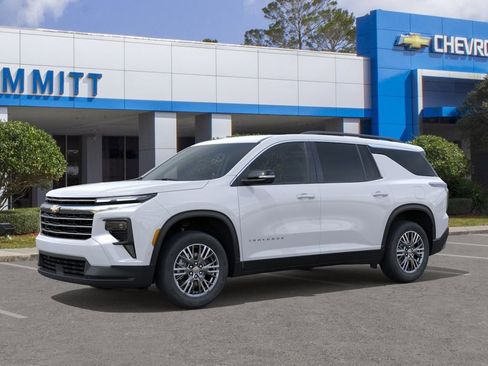 New 2026 Chevrolet Traverse LT w/ Enhanced Driving Package FWD image 2