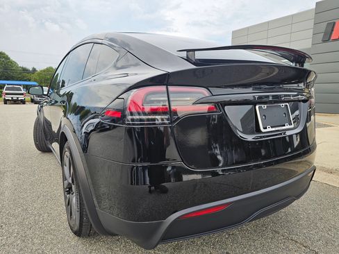 Used 2023 Tesla Model X AWD/4WD image 3
