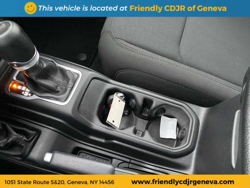 Used 2021 Jeep Wrangler Sport S image 18