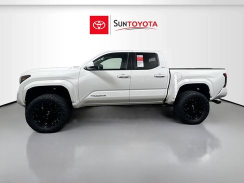 New 2025 Toyota Tacoma SR5 image 7
