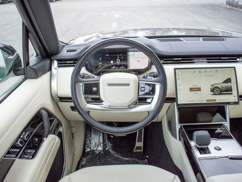 New 2026 Land Rover Range Rover SE AWD/4WD image 12