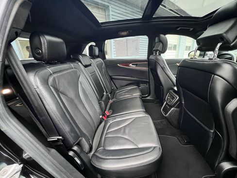 Used 2017 Lincoln MKX Reserve w/ Driver Assistance Package image 27