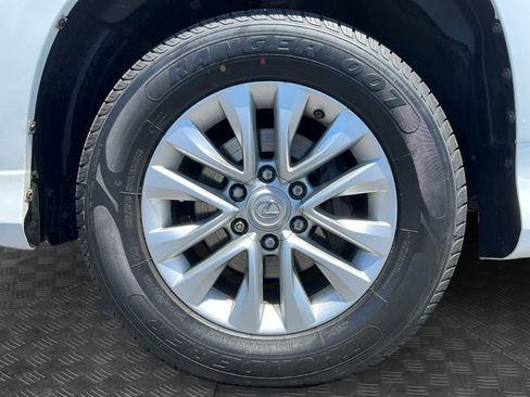 Used 2018 Lexus GX 460 Premium w/ Premium Package AWD/4WD image 11