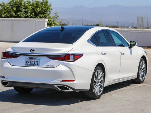 Used 2019 Lexus ES 350 w/ Premium Package FWD image 5