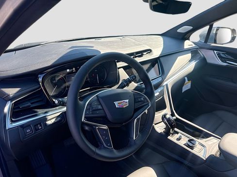 New 2025 Cadillac XT5 Premium Luxury w/ Technology Package image 8