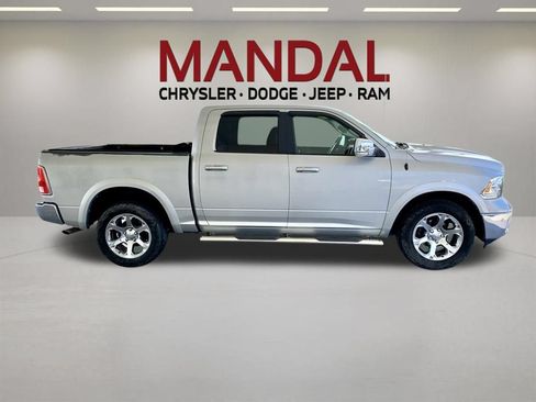 Used 2018 RAM 1500 Laramie w/ Convenience Group AWD/4WD image 4