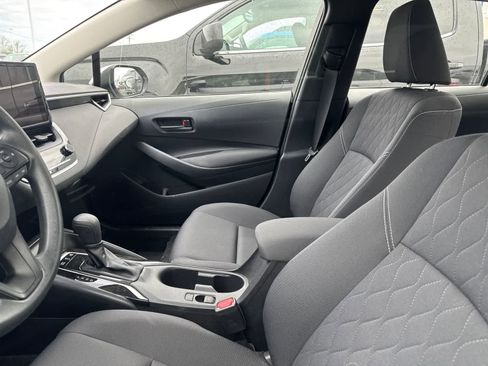 Used 2024 Toyota Corolla LE FWD image 30