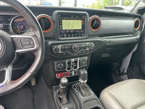 Used 2023 Jeep Gladiator Mojave w/ LED Lighting Group AWD/4WD image 20