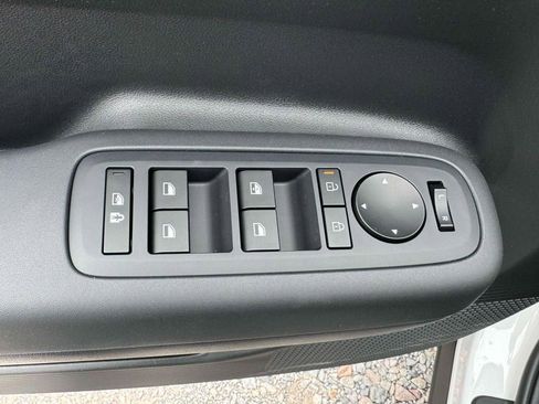 New 2026 Hyundai Santa Fe SE image 13