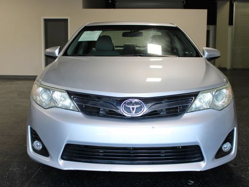 Used 2012 Toyota Camry LE FWD image 7