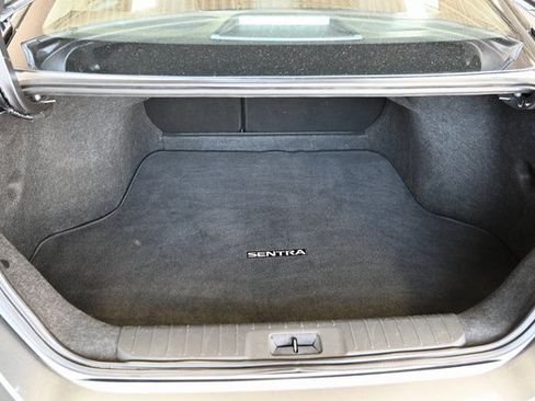 Used 2024 Nissan Sentra SV image 26