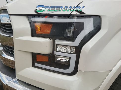 Used 2017 Ford F150 Lariat image 5